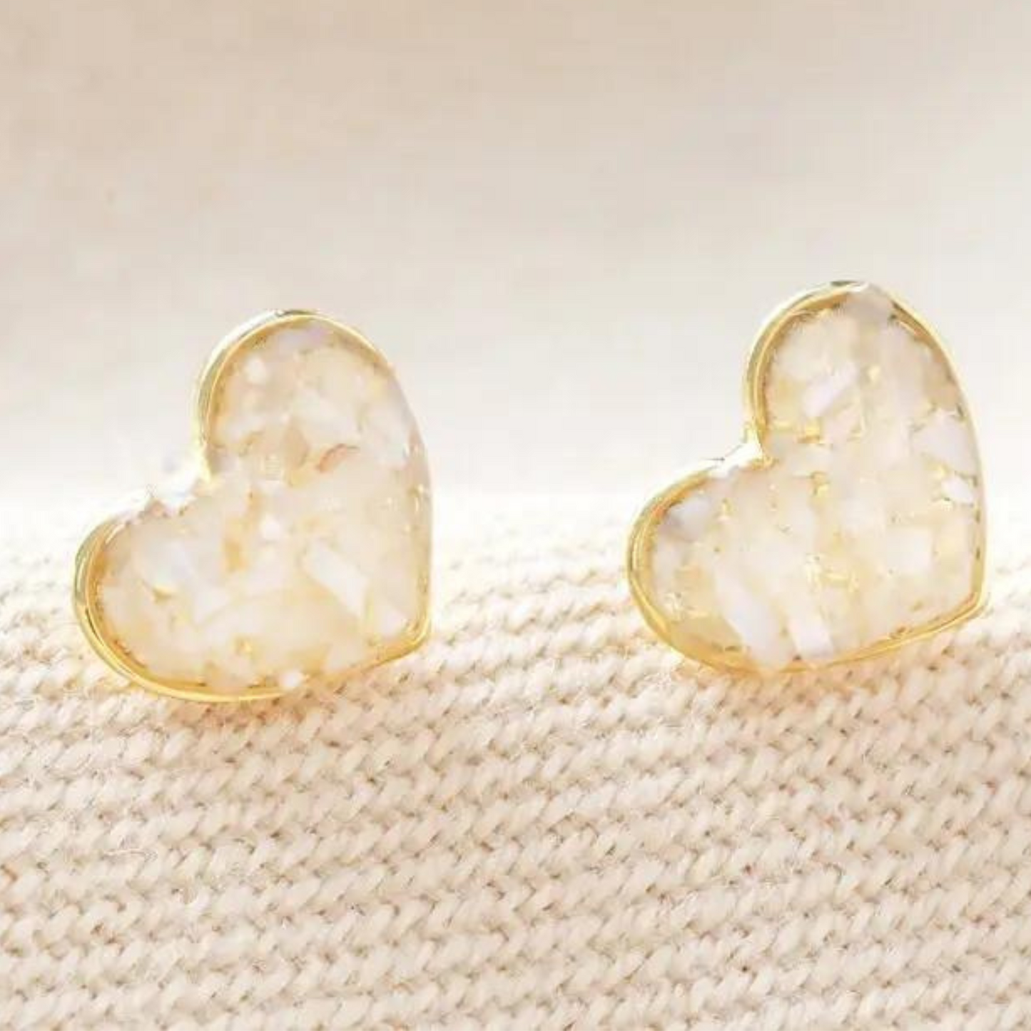 Shell Heart Stud Earrings In Gold