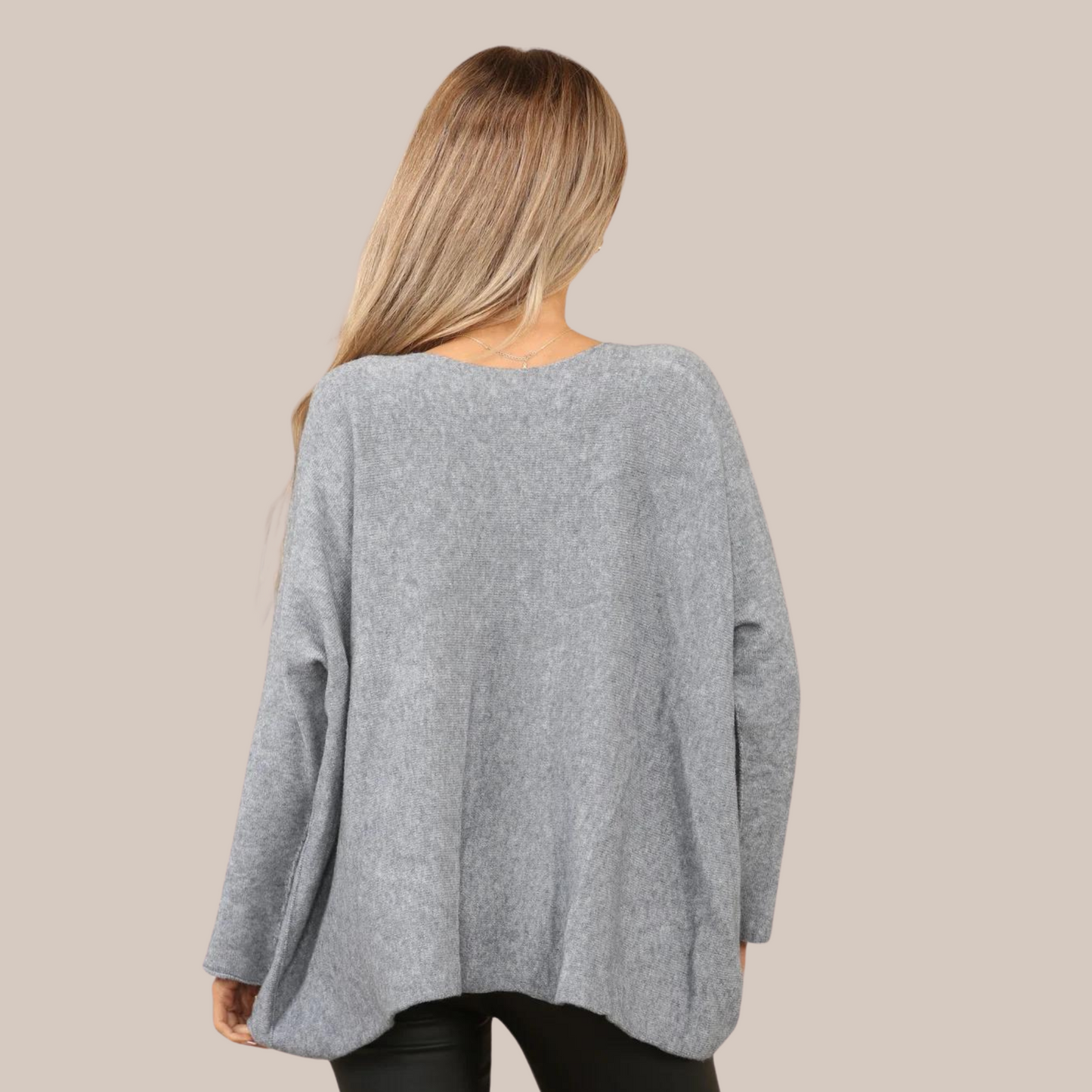 Oversized jumper. Available in various colours.